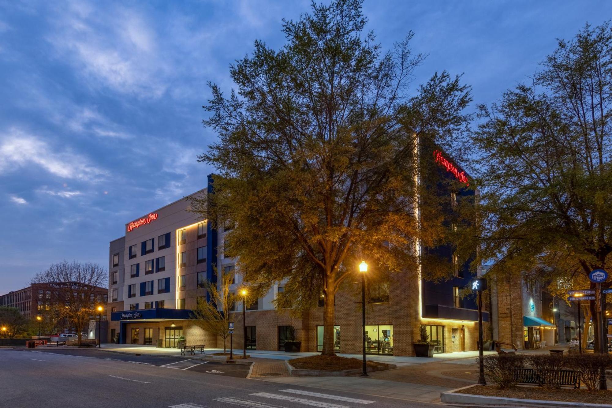 Hampton Inn Columbus Downtown, Ga Dış mekan fotoğraf